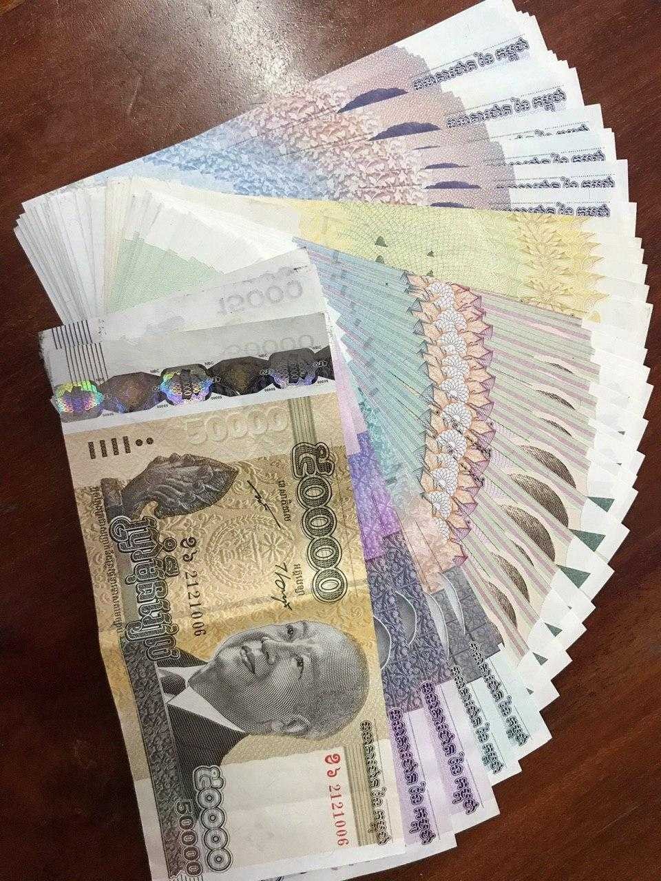 អាជីវករផ្សារធំថ្មី អះអាងថា ចង់បានលុយរៀលជាងលុយដុល្លារ ពីសំណាក់អតិថិជន  ដើម្បីចូលរួមលើកស្ទួយលុយរៀល - CNC News