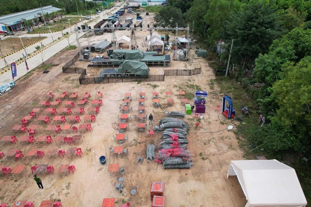 Group Rong 99 ក្រុមហ៊ុន Royal Group Koh Rong Development របស់អ្នកឧកញ៉ា គិត ម៉េង ...